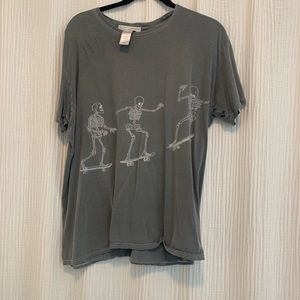 skeleton tee
